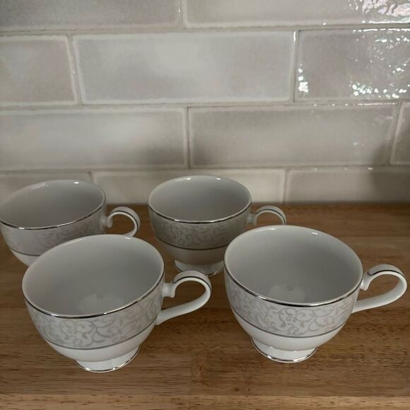 Mikasa Parchment Teacup Coffee Cup Set of 4 Fine China Serving Dining - Picture 3 of 6